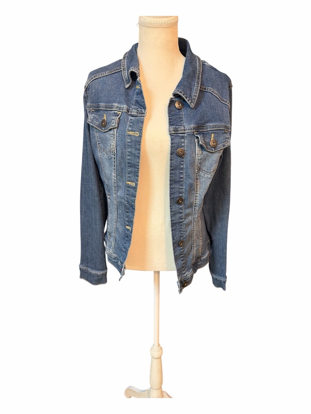 Classic Stretch Denim Jacket Casual Western Wrangler Authentics Large